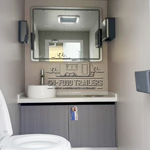 2 Station Toilet Trailer Luxury Bathroom Trailer for Business