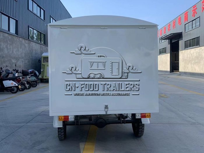 6 Tap White Piaggio APE Food Truck for Beer