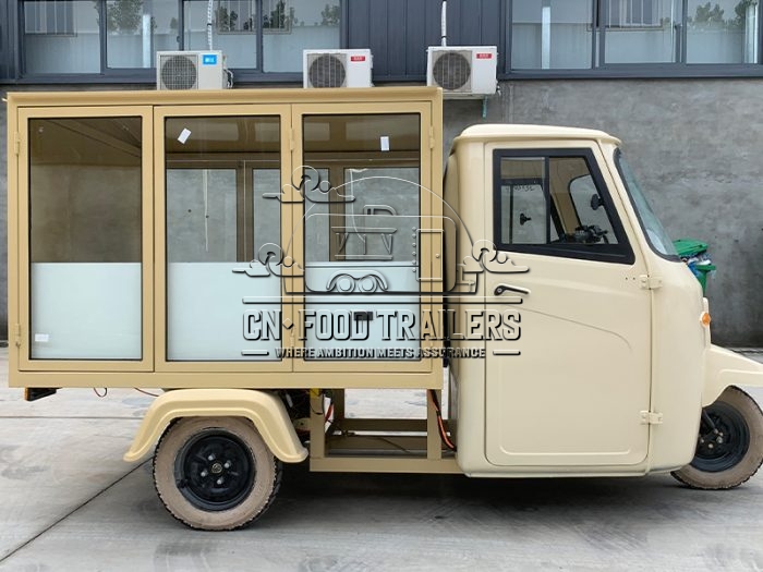 Light Yellow Piaggio APE Food Truck Ice Cream Food Truck for Sale