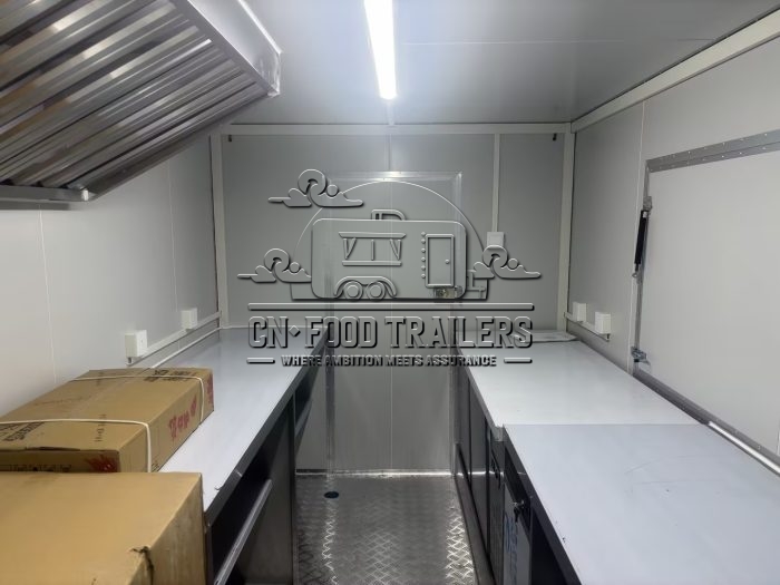 13FT Creamy White Double Windows Square Food Tariler