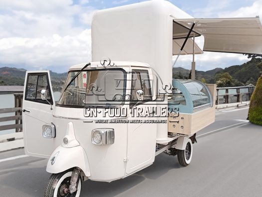 White Lifting Piaggio Food Trailer for Hot Dog