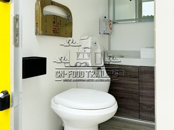 2 Station Yellow Toilet Trailer Portable Restroom Trailer for Sale