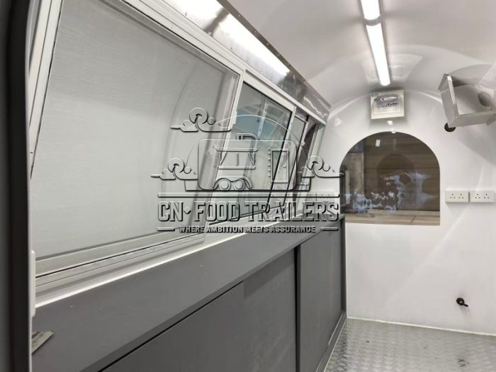 10FT Small Round Food Trailer for Seasonal Events